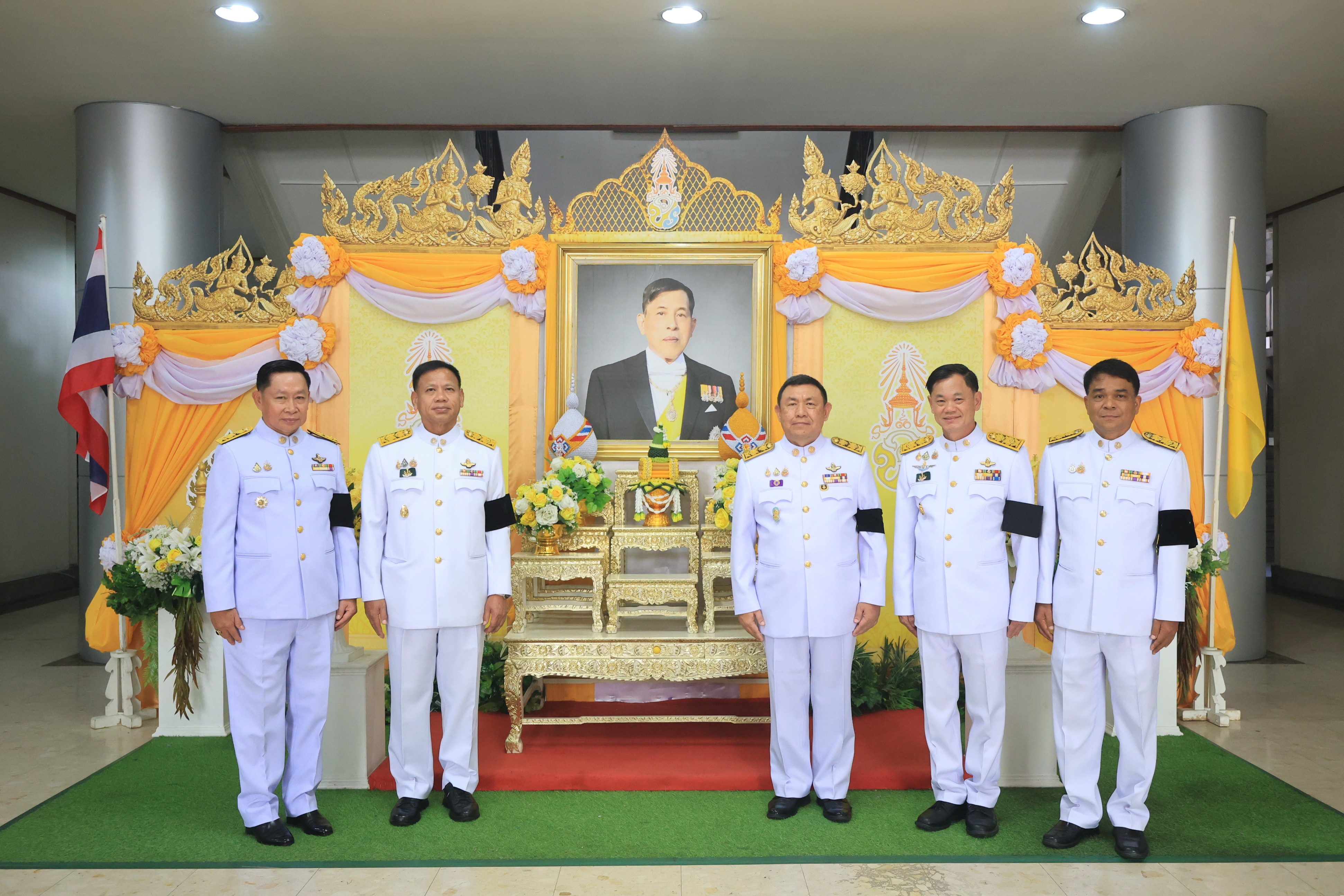 title - สำนักงานการปฏิรูปที่ดินเพื่อเกษตรกรรม นำคณะข้าราชการเข้าเฝ้าฯ กราบถวายบังคมลา เนื่องในโอกาสเกษียณอายุราชการ ประจำปี 2569